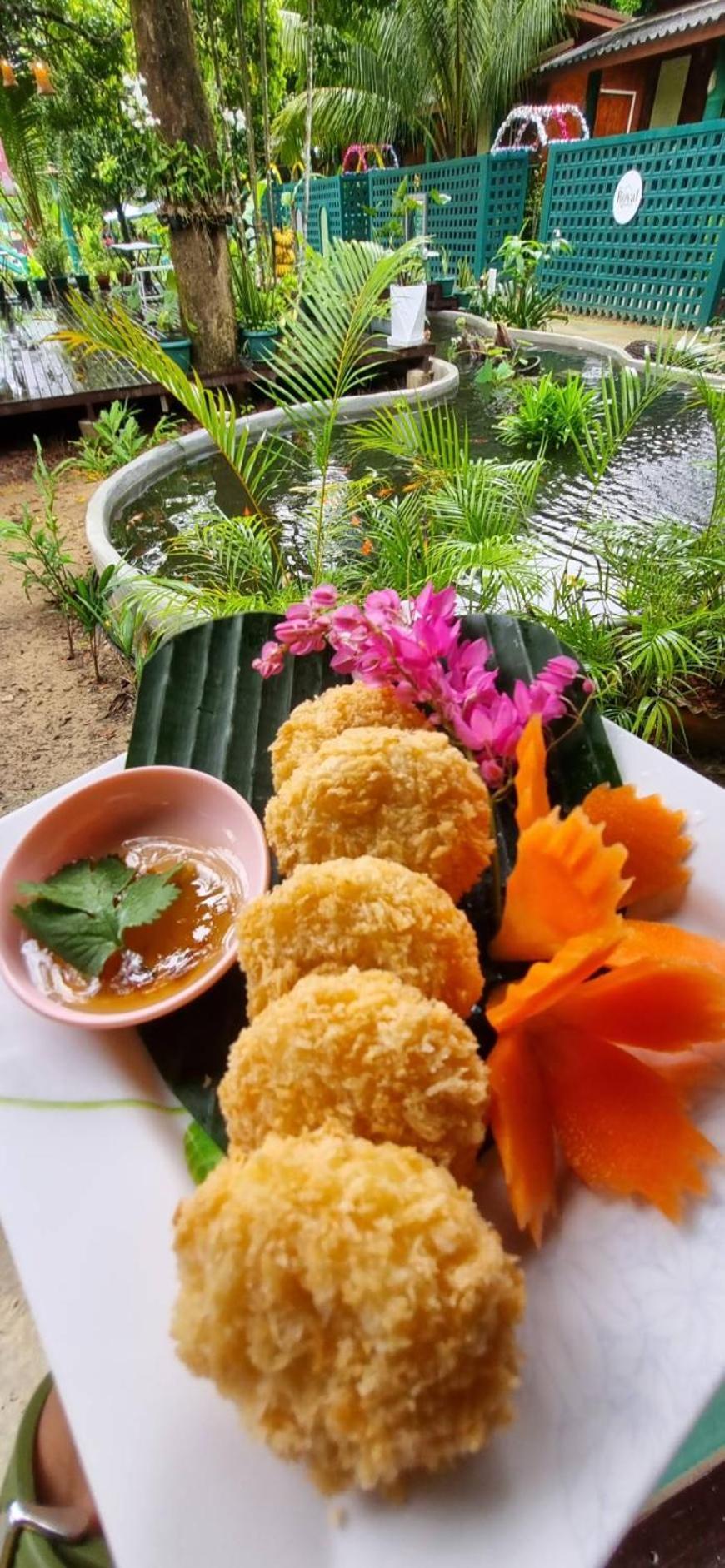 The Royal Bamboo Lodges - Sha Certified Khao Sok National Park Ngoại thất bức ảnh