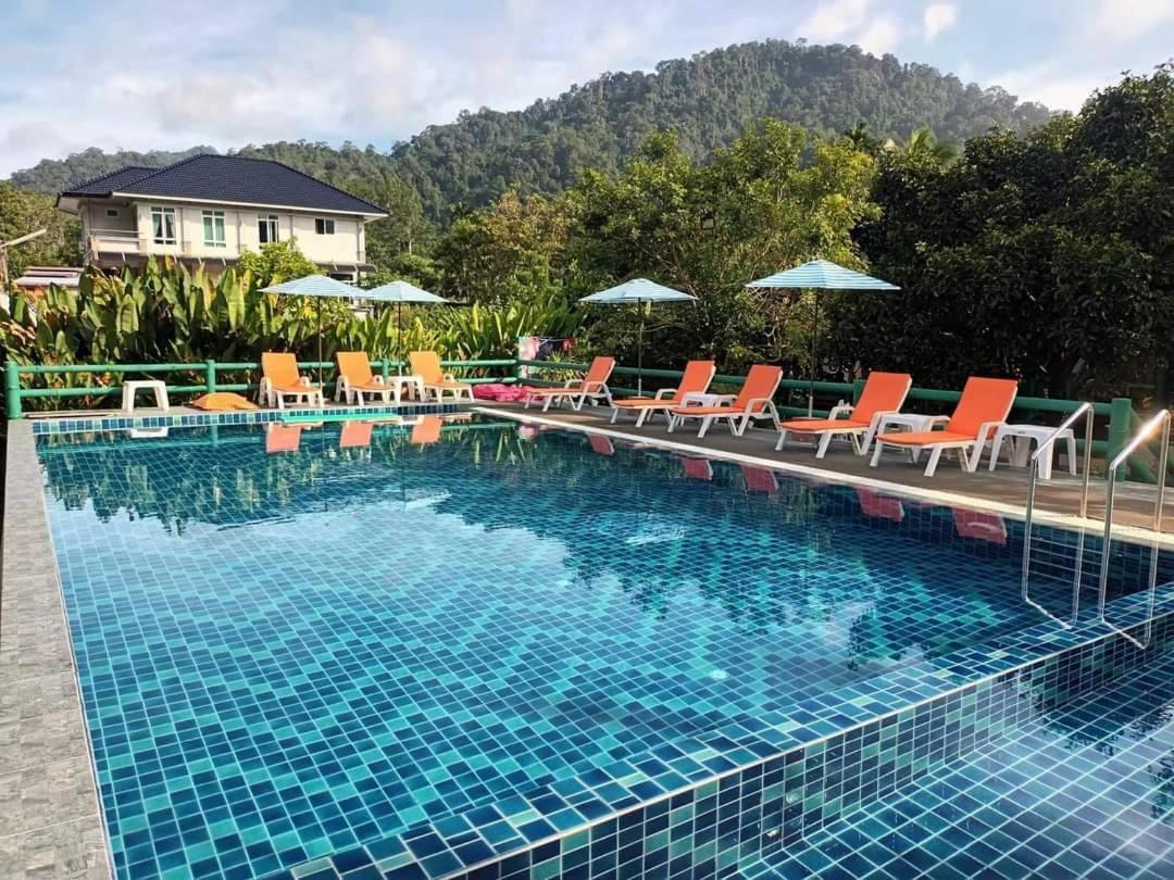 The Royal Bamboo Lodges - Sha Certified Khao Sok National Park Ngoại thất bức ảnh