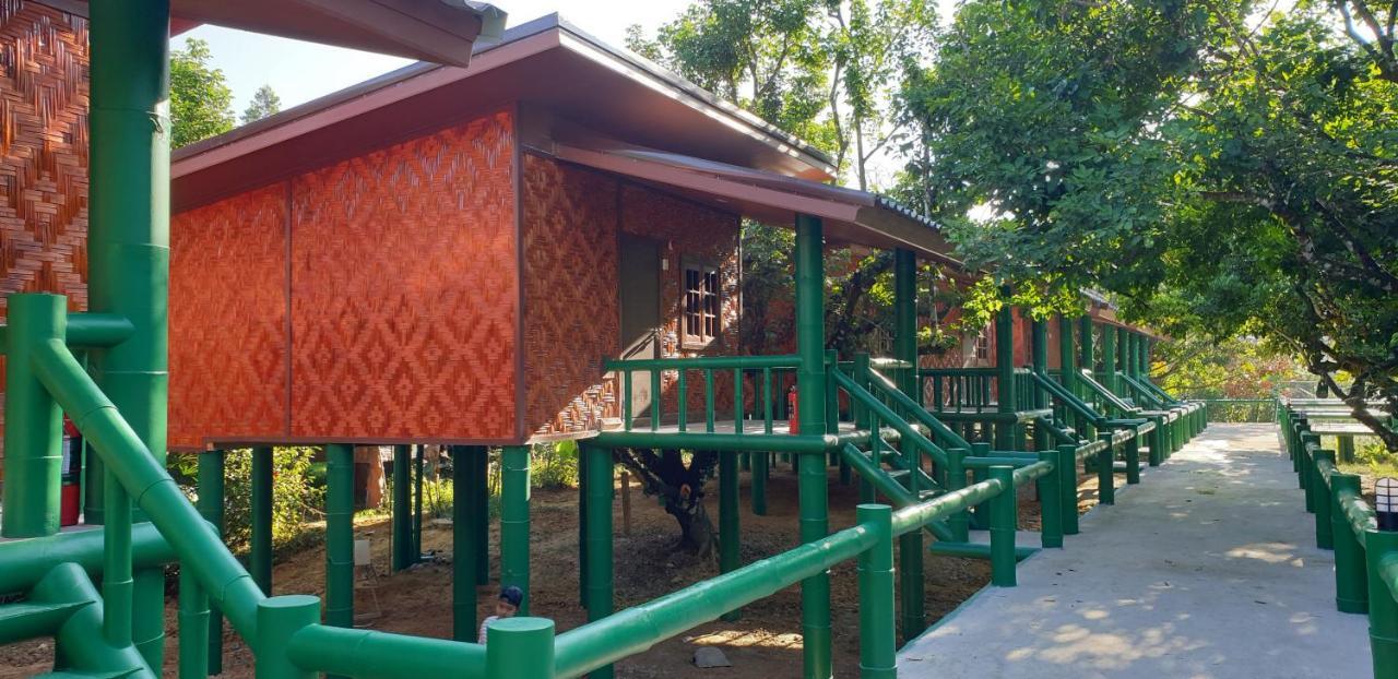 The Royal Bamboo Lodges - Sha Certified Khao Sok National Park Ngoại thất bức ảnh