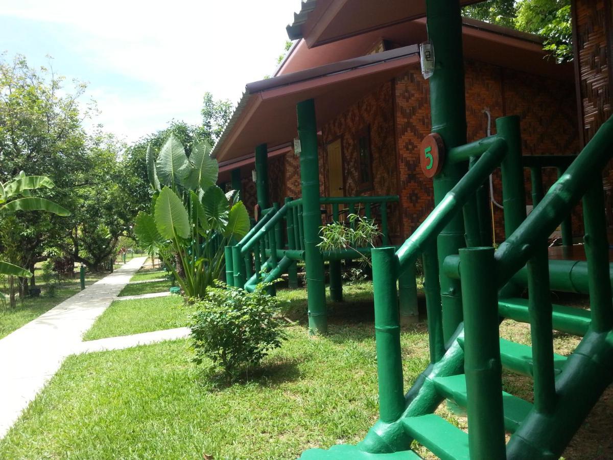 The Royal Bamboo Lodges - Sha Certified Khao Sok National Park Ngoại thất bức ảnh